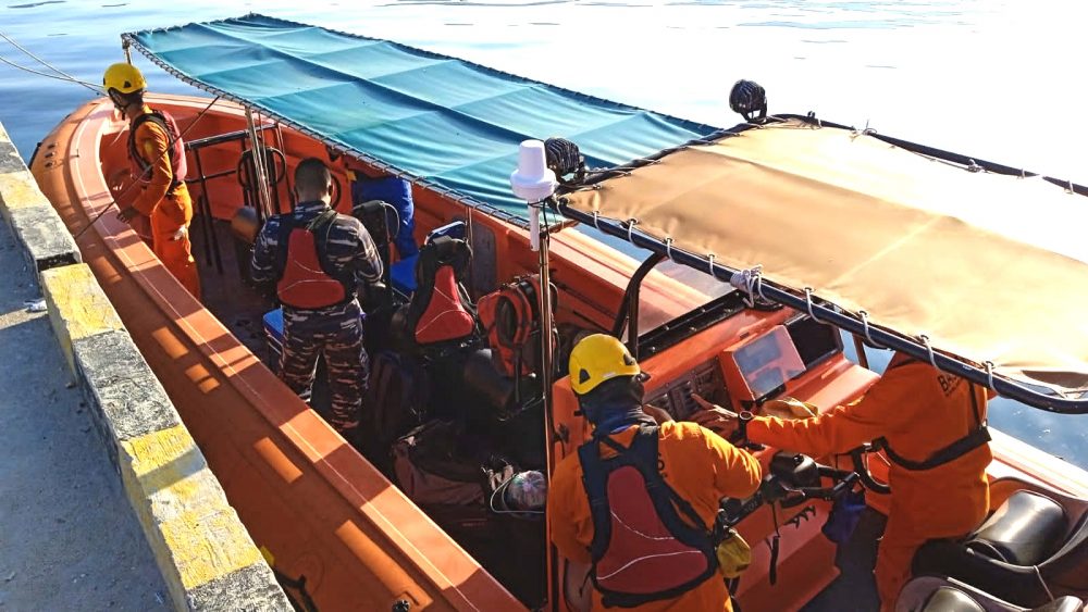 Diduga Hilang di Perairan Anambas, Tim SAR Cari Korban ABK Berbendera Marshall Diduga Hilang di Perairan Anambas, Tim SAR Cari Korban ABK Berbendera Marshall
