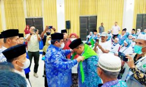 Bupati Padang Pariaman Lepas Keberangkatan 97 JCH