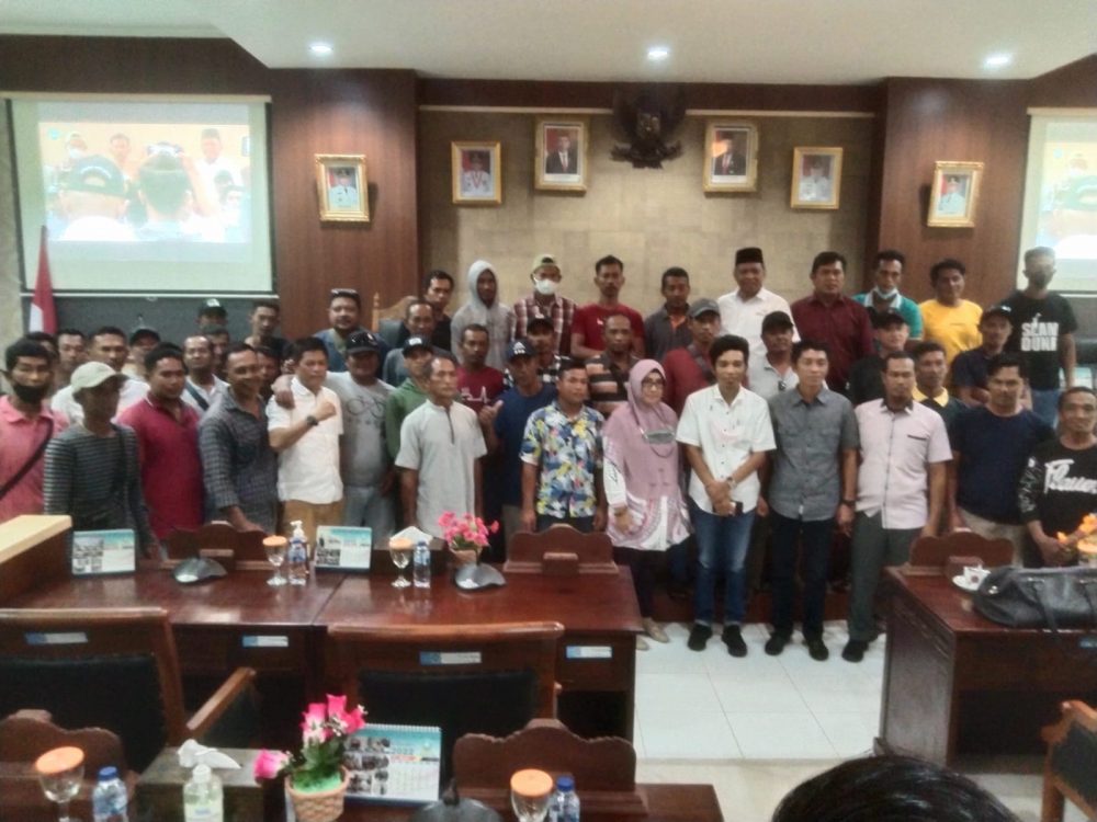 Datangi DPRD, Nelayan Anambas Keluhkan Kelangkaan BBM Jenis Solar