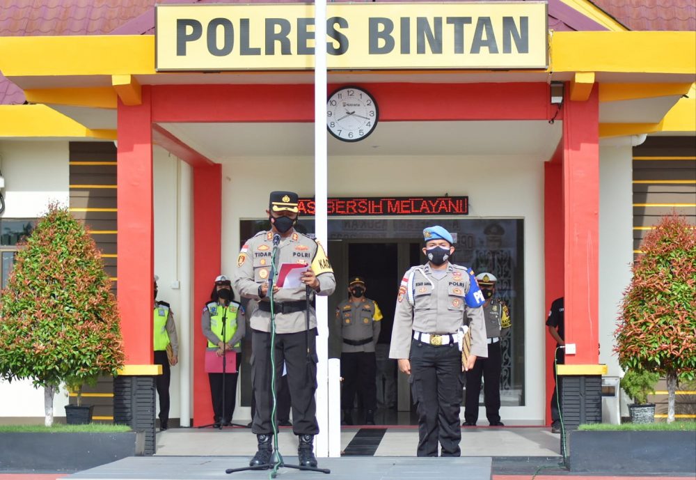 Tekan Angka Kecelakaan dan Pelanggaran Lalulintas, Polres Bintan Laksanakan Operasi Patuh Seligi 2022 Menjelang Hari Bhayangkara ke-76 Tekan Angka Kecelakaan dan Pelanggaran Lalulintas, Polres Bintan Laksanakan Operasi Patuh Seligi 2022 Menjelang Hari Bhayangkara ke-76
