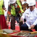 Suhatri Bur Lakukan Peletakan Batu Pertama Pembangunan Klinik Padang Pariaman Eye Cetre