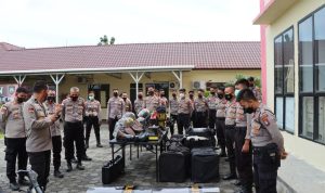 Persiapan Pengamanan Pemilu 2024, Puslitbang Polri Evaluasi Peralatan Dalmas dan PHH Polri di Polres Bintan