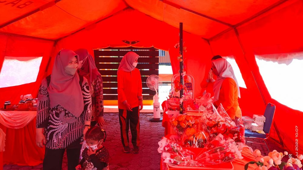 DWP Basarnas Natuna Gelar Bazar Produk Kerajinan Tangan dan Aneka Makanan