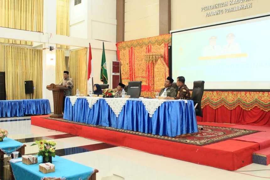 Wabup Padang Pariaman Beri Arahan Dalam Rakor Gerakan Seribu Penghafal Al-Qur’an Wabup Padang Pariaman Beri Arahan Dalam Rakor Gerakan Seribu Penghafal Al-Qur’an