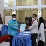 Suhatri Bur Tandatangani Perjanjian Kerja dan Serahkan SK PPPK Guru Sekolah Dasar di lingkungan Pemkab Padang Pariaman Suhatri Bur Tandatangani Perjanjian Kerja dan Serahkan SK PPPK Guru Sekolah Dasar di lingkungan Pemkab Padang Pariaman