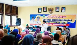 Bupati Padang Pariaman dan Ketua TP PKK Hadiri Sertijab Camat Batang Anai