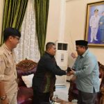 Suhatri Bur Terima Kunjungan CEO Malindo Suhatri Bur Terima Kunjungan CEO Malindo