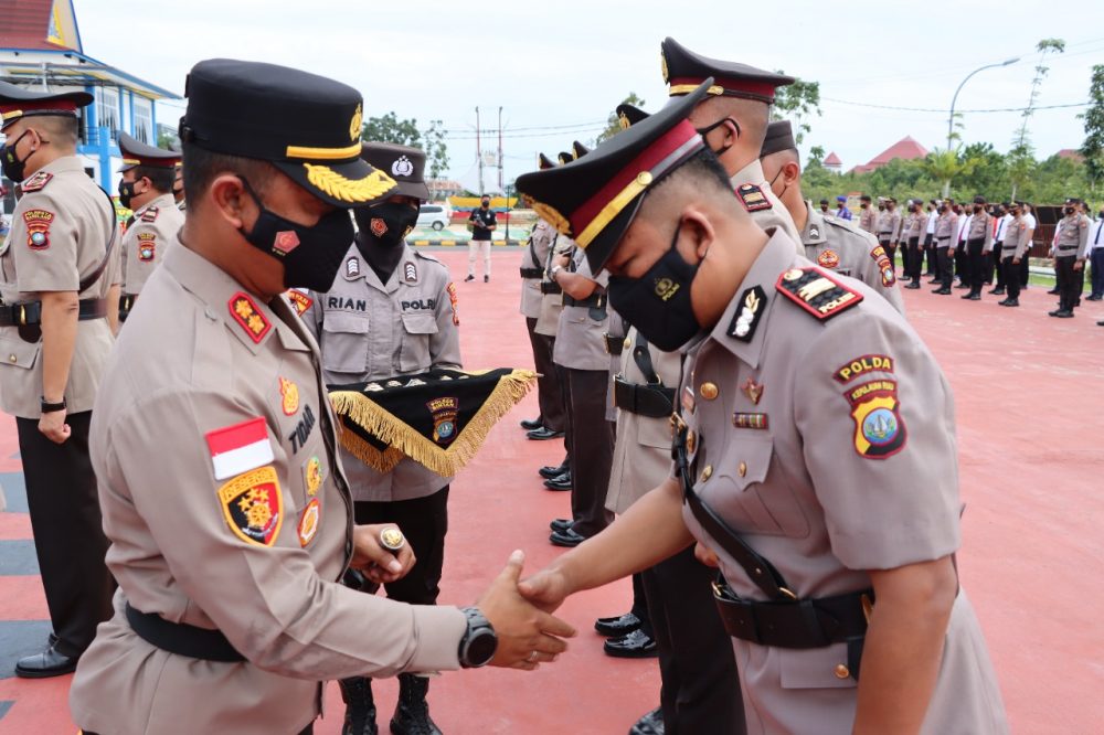 Kapolres Bintan Pimpin Sertijab Pejabat Polres Bintan