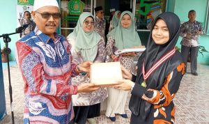 Kontingen KSM Padang Panjang Dilepas Kakankemenag