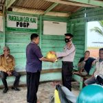 Jum’at Berkah Berbagi, Polres Natuna Salurkan Sembako dan Tali Kasih Bagi Warga Kurang Mampu Jum’at Berkah Berbagi, Polres Natuna Salurkan Sembako dan Tali Kasih Bagi Warga Kurang Mampu