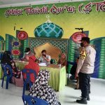 Pastikan Bantuan Pemerintah Sampai Ke Penerima, Bhabinkamtibmas Lakukan Pengawasan Pemberian BLT Pastikan Bantuan Pemerintah Sampai Ke Penerima, Bhabinkamtibmas Lakukan Pengawasan Pemberian BLT