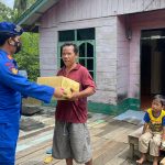Polres Natuna Kembali Salurkan Bansos Bagi Masyarakat Terdampak Penyesuaian Harga BBM Polres Natuna Kembali Salurkan Bansos Bagi Masyarakat Terdampak Penyesuaian Harga BBM