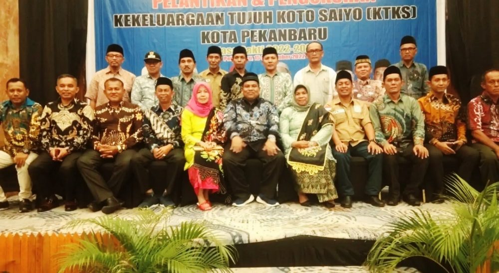 Suhatri Bur Hadiri Pelantikan dan Pengukuhan DPD KTKS Kota Pekanbaru Periode 2022-2027