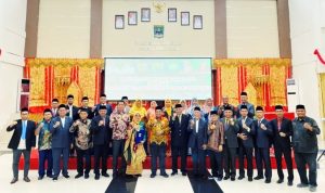 Suhatri Bur Lantik Ketua Yayasan Islamic Center Syekh Burhanuddin Periode 2022-2027 Suhatri Bur Lantik Ketua Yayasan Islamic Center Syekh Burhanuddin Periode 2022-2027