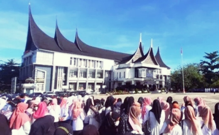 Kepala BKPSDM Kabupaten Padang Pariaman Pimpin Apel Pagi ASN Kepala BKPSDM Kabupaten Padang Pariaman Pimpin Apel Pagi ASN