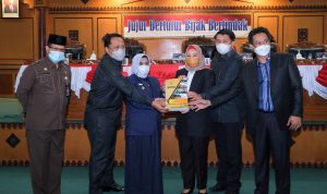Walikota Sampaikan Nota Keuangan dan Rancangan Perubahan APBD Kota Tanjungpinang Tahun 2022 Walikota Sampaikan Nota Keuangan dan Rancangan Perubahan APBD Kota Tanjungpinang Tahun 2022