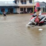 3 Hari Diguyur Hujan, Sejumlah Titik Dataran Rendah Kecamatan Jemaja Tergenang Banjir 3 Hari Diguyur Hujan, Sejumlah Titik Dataran Rendah Kecamatan Jemaja Tergenang Banjir