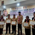 Kemenag Padang Panjang Bersama Madrasah Peroleh Pramuka Award 2022