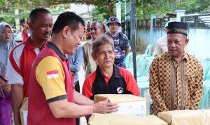 Lagi, Polres Bintan Berikan Bantuan Sembako Kepada Masyarakat Lagi, Polres Bintan Berikan Bantuan Sembako Kepada Masyarakat