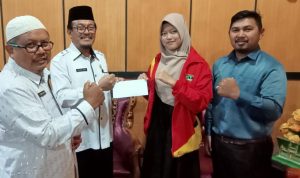 Duo Santri Dilepas Kakankemenag Menuju POSPENAS Tingkat Nasional