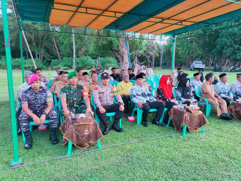 Babinsa Sertu Saroji Hadiri Upacara Peringatan HUT PGRI Ke-77