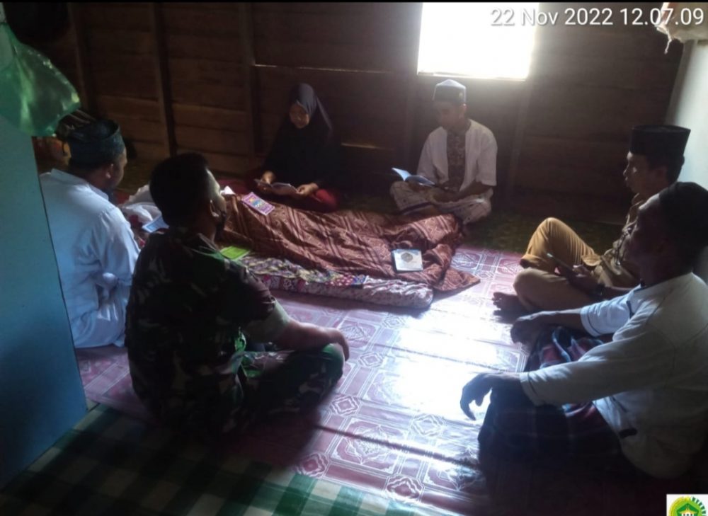 Babinsa Serda Nanda Turut Melayat Warga Binaan yang Meninggal Dunia Babinsa Serda Nanda Turut Melayat Warga Binaan yang Meninggal Dunia