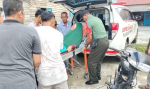 Peduli Sesama, Serka Parsimin Bantu Evakuasi Warga Binaan ke Puskesmas