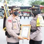 Kapolsek Sei Beduk Terima Penghargaan Polsek Terbaik Dari Kapolresta Barelang