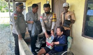 Jumat Berkah, Polres Bintan Juga Bagikan Paket Sembako Kepada Anak Penyandang Disabilitas Jumat Berkah, Polres Bintan Juga Bagikan Paket Sembako Kepada Anak Penyandang Disabilitas