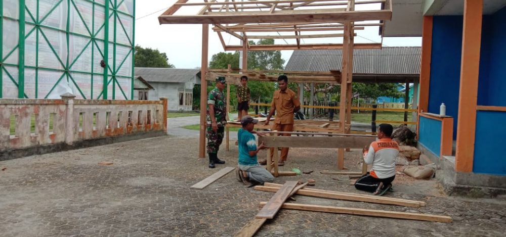 Jalin Hubungan Yang Baik Dengan Warga Binaan, Babinsa Sertu Saroji Terus Lakukan Komsos Jalin Hubungan Yang Baik Dengan Warga Binaan, Babinsa Sertu Saroji Terus Lakukan Komsos
