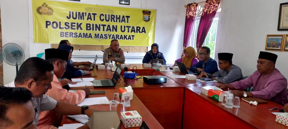Polsek Bintan Utara Polres Bintan Laksanakan Jumat Curhat Bersama Masyarakat Teluk Sebong