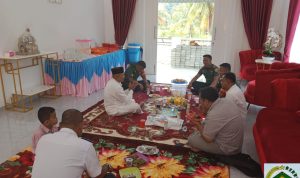 Jalin Silaturrahmi, Danramil 04/Letung Penuhi Undangan Hajatan Kekahan Warga Jalin Silaturrahmi, Danramil 04/Letung Penuhi Undangan Hajatan Kekahan Warga