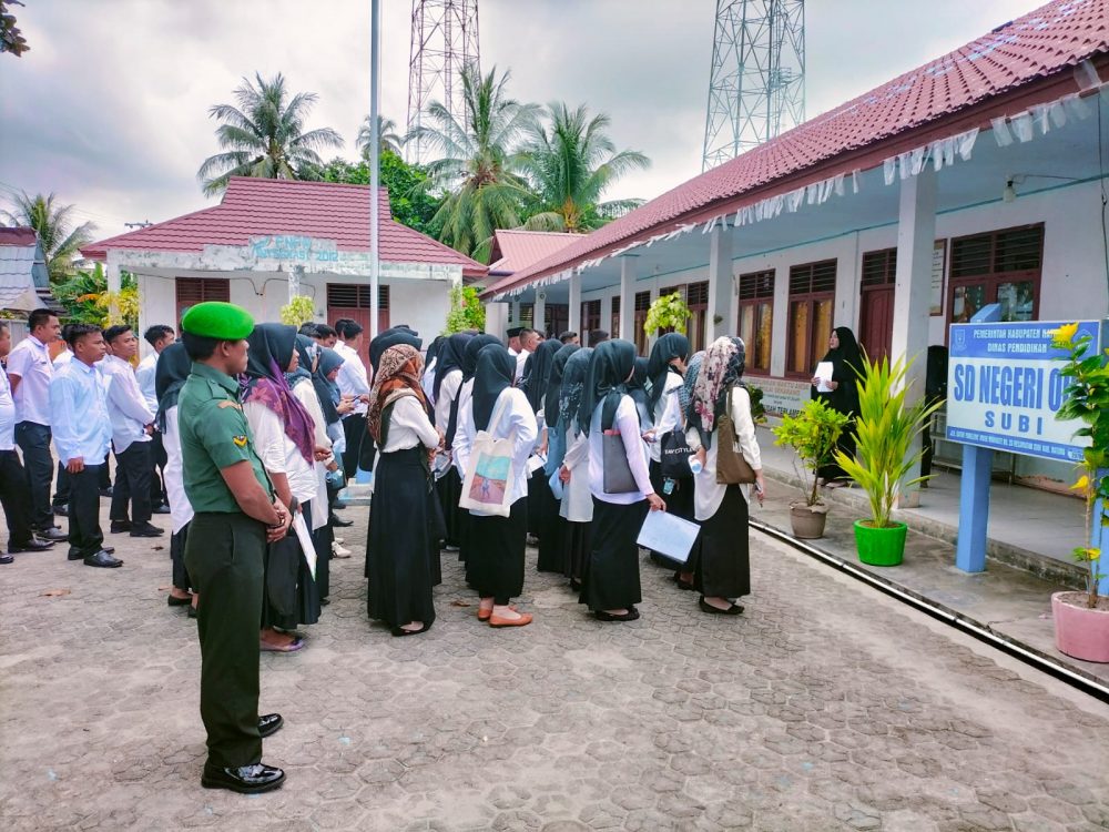 Hadiri Kegiatan Seleksi Anggota PPS, Babinsa Sianipar Minta Panitia Tidak Curang