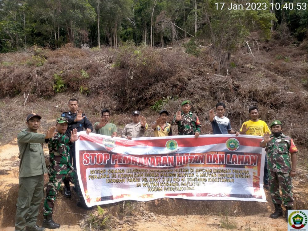 Tegas! Babinsa Koramil 04/Letung Himbau Warga Jangan Bakar Hutan dan Lahan