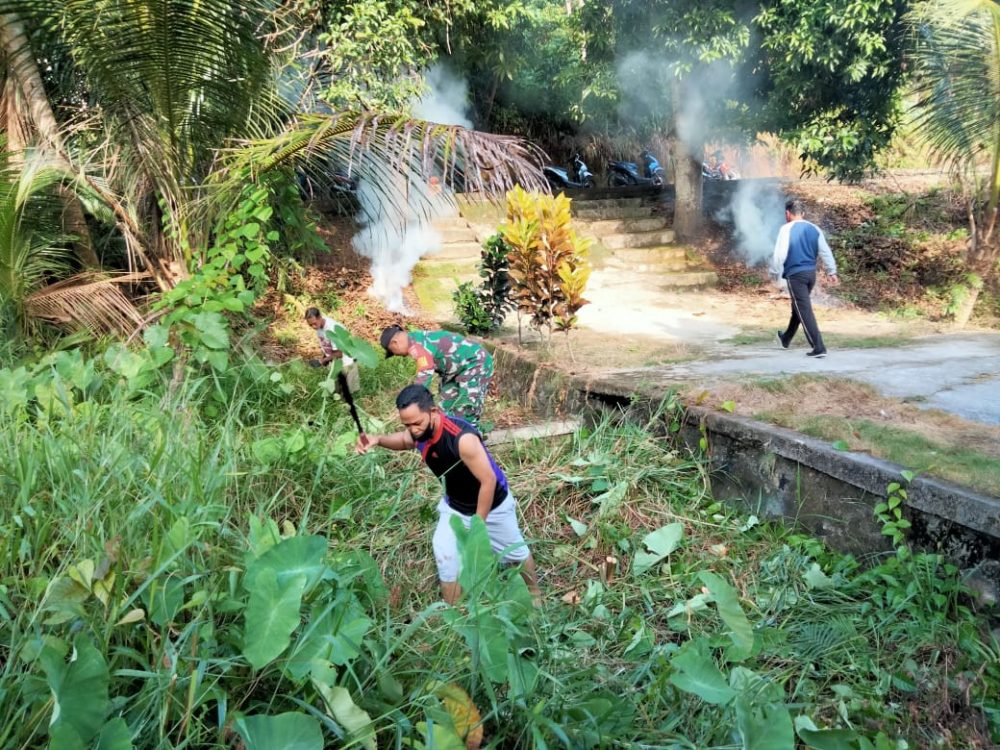 Babinsa Sertu Chaniago Apresiasi Budaya Goro Masyarakat Serasan