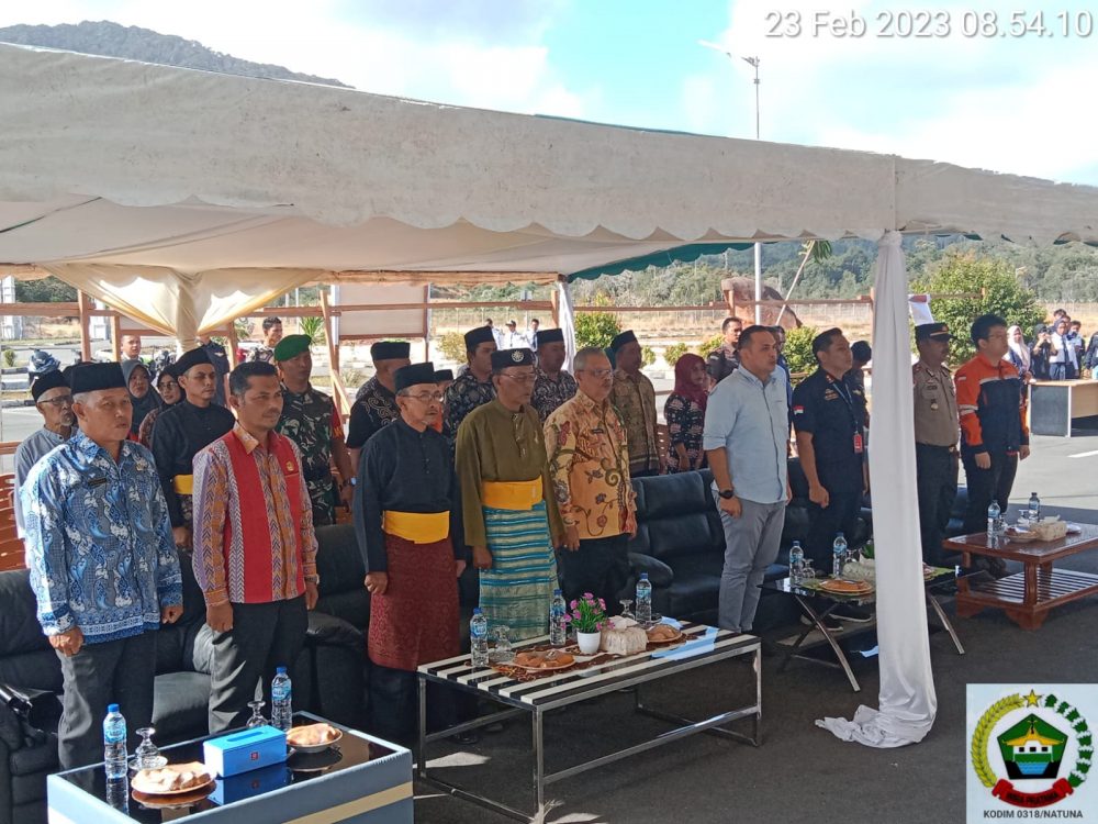 Danramil 04/Letung Hadiri Kegiatan Do’a Selamat Atas Peningkatan Pembangunan Bandara Letung Danramil 04/Letung Hadiri Kegiatan Do’a Selamat Atas Peningkatan Pembangunan Bandara Letung
