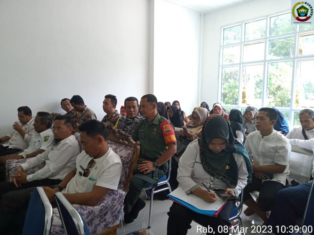 Babinsa Serda Dadang Hadiri Kegiatan Sosialisasi Vaksin PCV Puskesmas Kecamatan Pulau Tiga