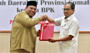 BPK RI Perwakilan Sumatera Barat Terima LKPD Tahun 2022 Dari Kabupaten Padang Pariaman BPK RI Perwakilan Sumatera Barat Terima LKPD Tahun 2022 Dari Kabupaten Padang Pariaman
