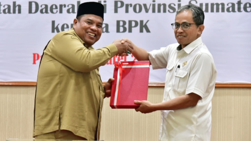 BPK RI Perwakilan Sumatera Barat Terima LKPD Tahun 2022 Dari Kabupaten Padang Pariaman BPK RI Perwakilan Sumatera Barat Terima LKPD Tahun 2022 Dari Kabupaten Padang Pariaman