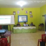 Babinsa Kopda Pamuji Hadiri Rapat Verifikasi Pendataan Kemiskinan Ekstrem Desa Sedarat Baru