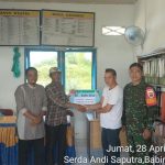 Agar Tepat Sasaran, Babinsa Serda Andi Lakukan Pendampingan Terhadap Penyaluran BLT DD Telok Buton