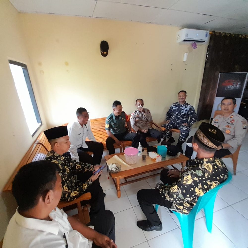 Deklarasikan Pencegahan Karhutla, Plh. Danramil 06/Serasan Gelar Rapat Bersama Unsur Uspika Deklarasikan Pencegahan Karhutla, Plh. Danramil 06/Serasan Gelar Rapat Bersama Unsur Uspika