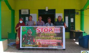 Wujud Kemanunggalan, Babinsa Koptu Pamuji Bersama Bhabinkamtibmas Komsos Dengan Kades Sedarat Baru Wujud Kemanunggalan, Babinsa Koptu Pamuji Bersama Bhabinkamtibmas Komsos Dengan Kades Sedarat Baru
