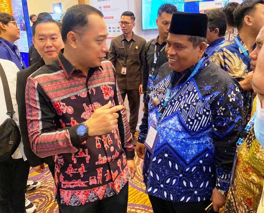 Bupati Padang Pariaman Ikuti Penilaian Evaluasi Smart City Tahap I di Surabaya