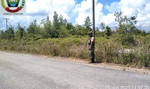 Rutin, Babinsa Koramil 03/Sedanau Lakukan Patroli Daerah Rawan Karhutla
