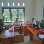 Babinsa Serda Suwarno Ajak Perangkat Desa Jaga Situasi Kamtibmas Desa Pangkalan