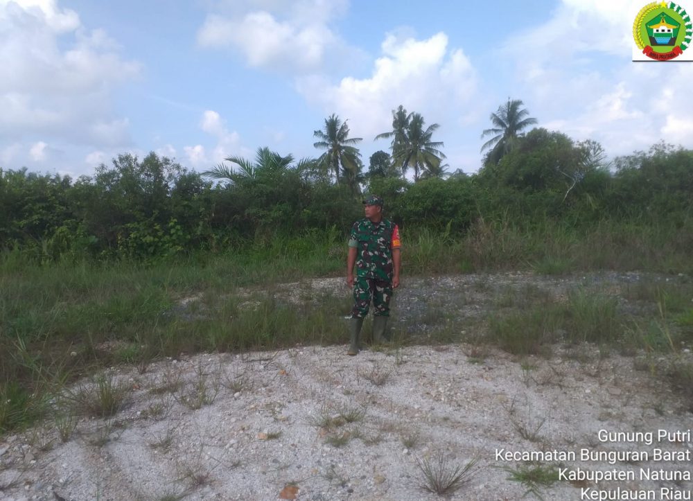 Pastikan Wilayah Tanpa Titik Panas, Koramil 03/Sedanau Terus Patroli Karhutla