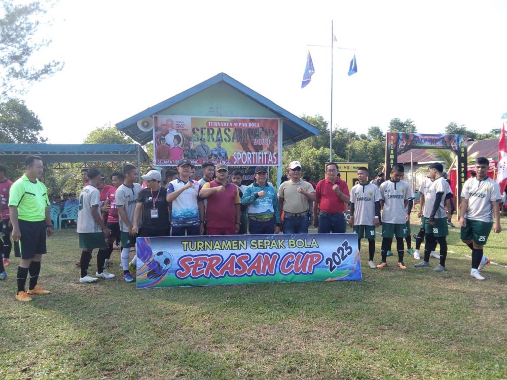 Hadiri Pembukaan Turnamen Bola Kaki, Plh. Danramil 06/Serasan : Junjung Tinggi Sportivitas Bermain