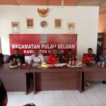Babinsa Serda Dedi Ikuti Rapat Pembentukan Panitia HUT Kemerdekaan RI Ke-78 di Kecamatan Pulau Seluan Babinsa Serda Dedi Ikuti Rapat Pembentukan Panitia HUT Kemerdekaan RI Ke-78 di Kecamatan Pulau Seluan