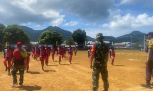 Koramil 03/Sedanau Bersama Polsek Terus Matangkan Persiapan Paskibra Tingkat Kecamatan Pulau Tiga Barat Koramil 03/Sedanau Bersama Polsek Terus Matangkan Persiapan Paskibra Tingkat Kecamatan Pulau Tiga Barat